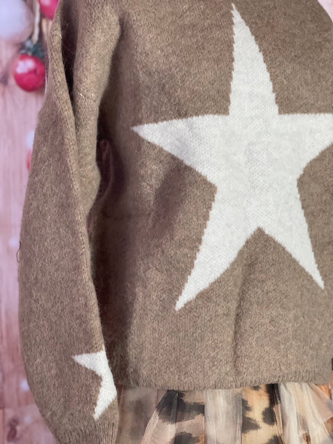 NORTH STAR Pullover Sweater- Fawn