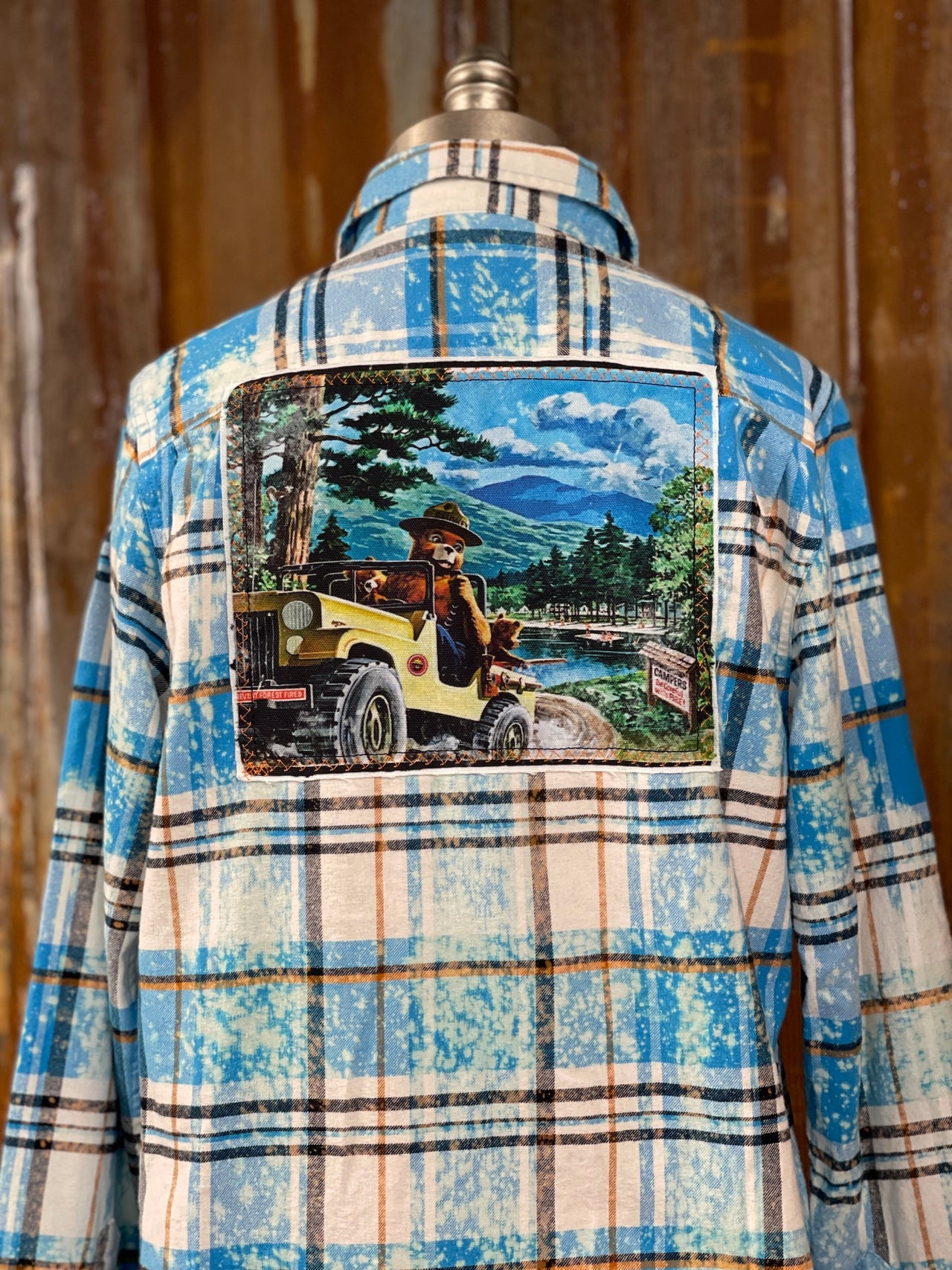 Smokey Bear Jeep Art Flannel - Distressed Lakes Blue