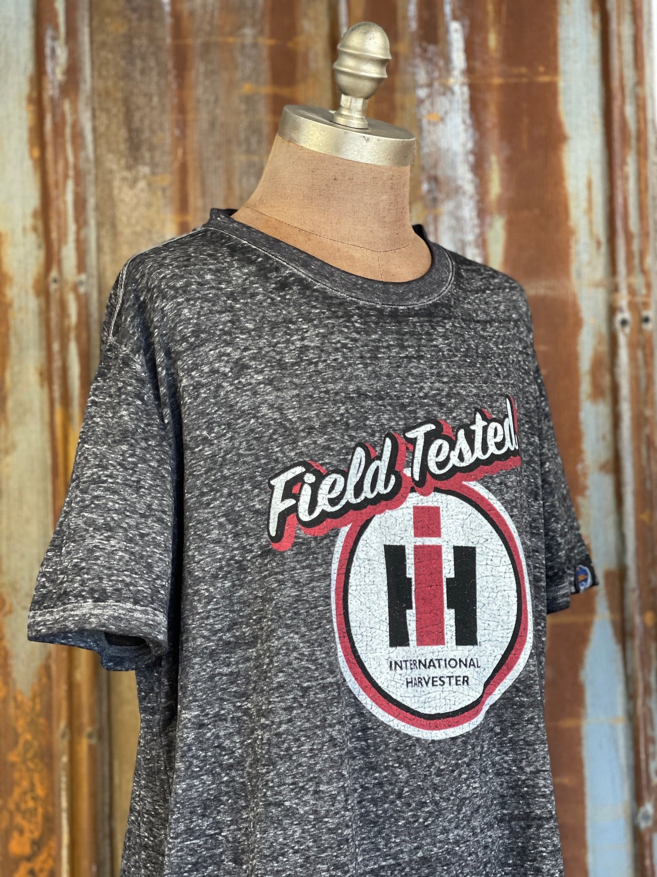 Field Tested IH Tee Angry Minnow Vintage